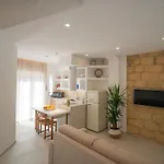 Διαμέρισμα Daira 103 *
