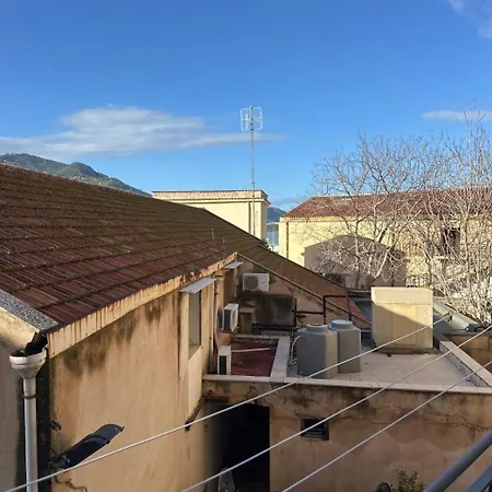 Daira 103 Luxury Sulle Mura Di Διαμέρισμα